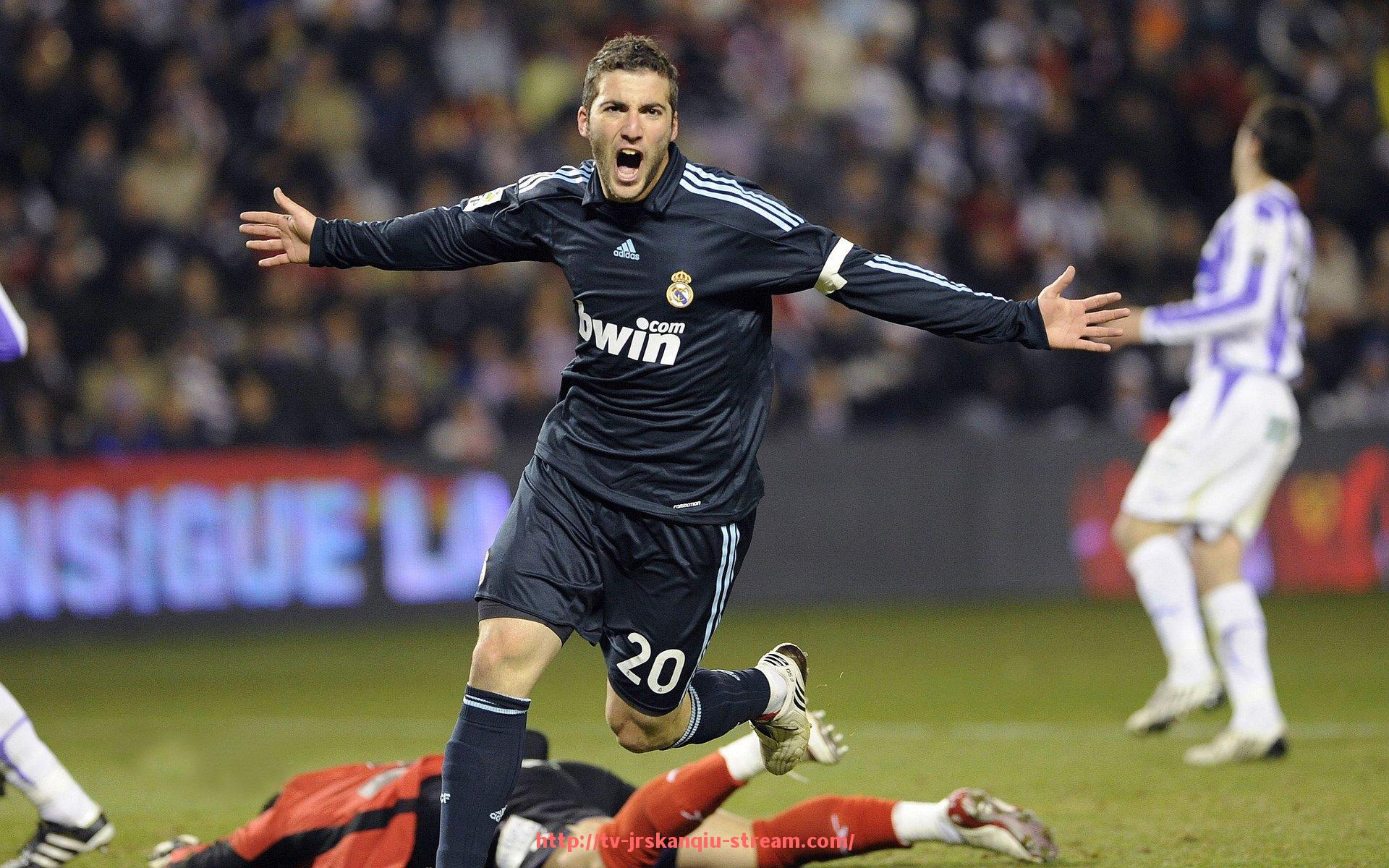 JRS低调看球-星驰健身器材楼梯机评测:体育爬坡训练设备对比